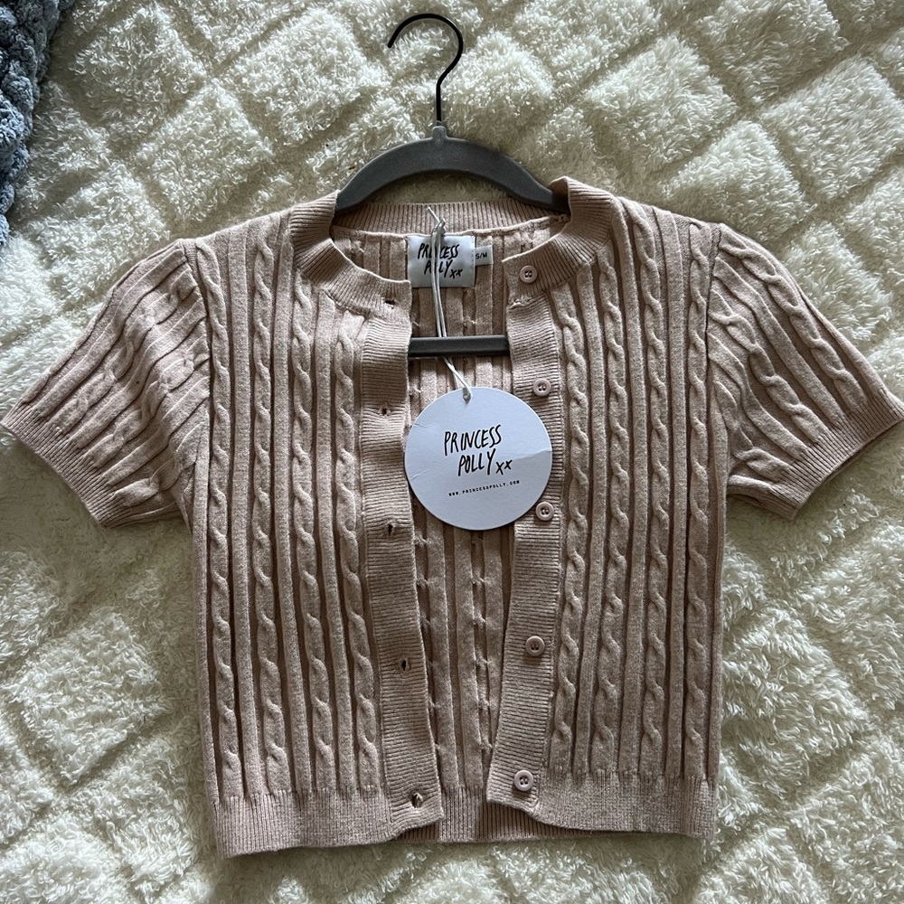 Cropped sweater top